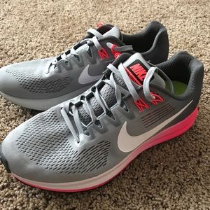 Women’s Nike Zoom Structure 21
